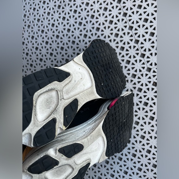 SHOE CLOSET CLEARANCE - Picture 8 of 13